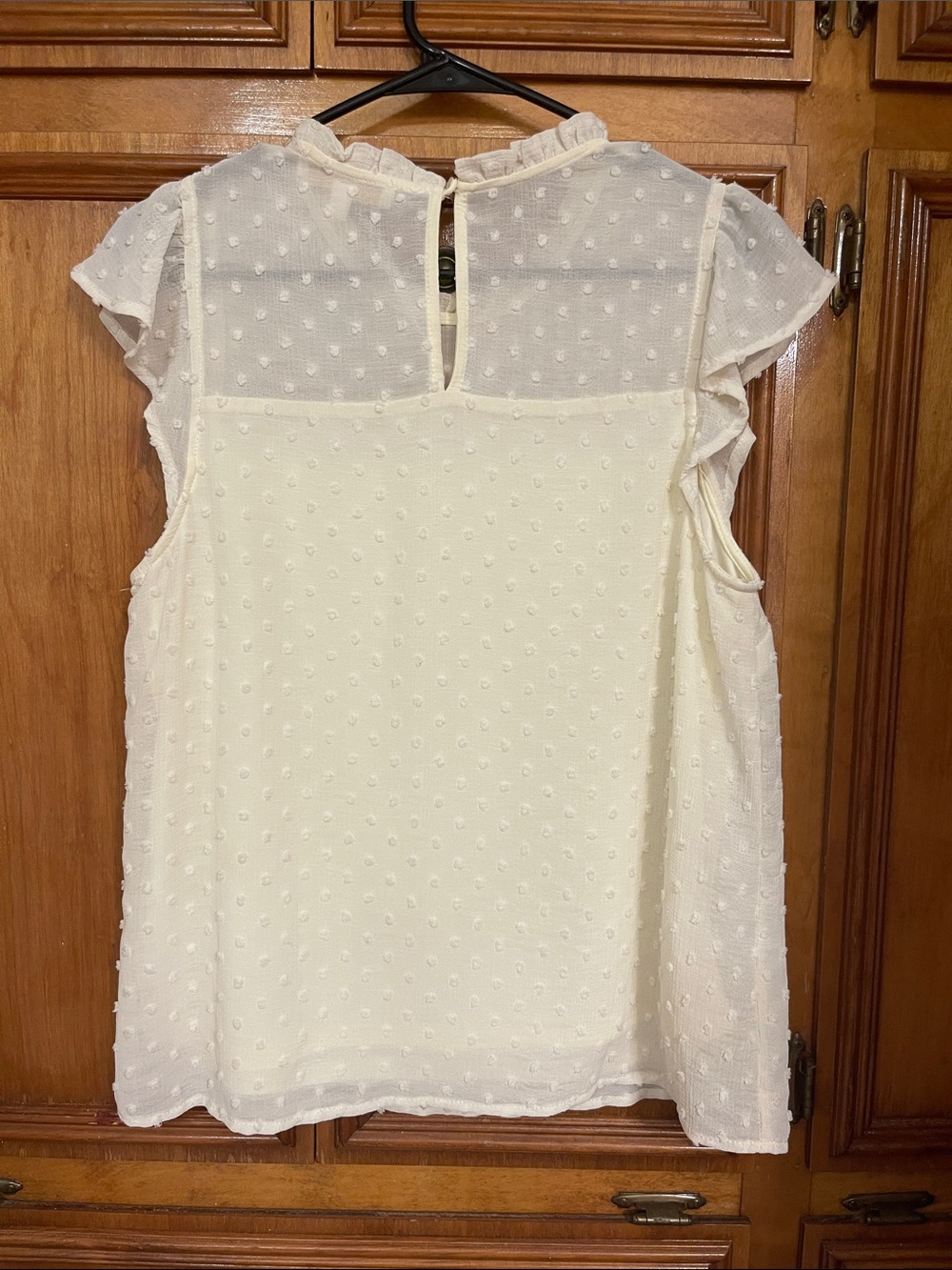 Monteau Cream Swiss Dot Ruffle Top - Picture 7 of 8